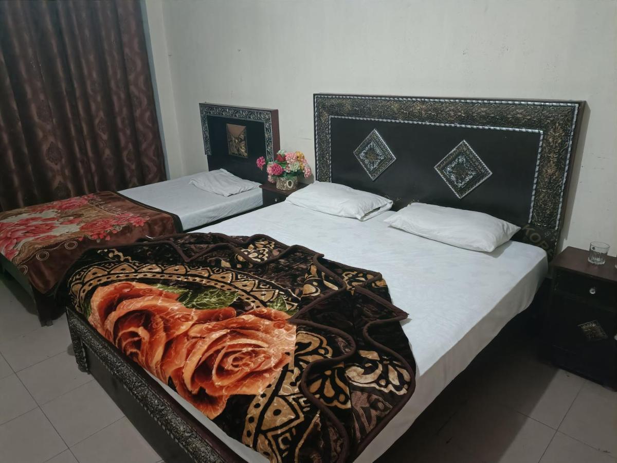 New Hajveri Hotel Lahore Extérieur photo