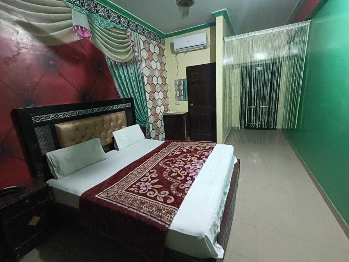 New Hajveri Hotel Lahore Extérieur photo