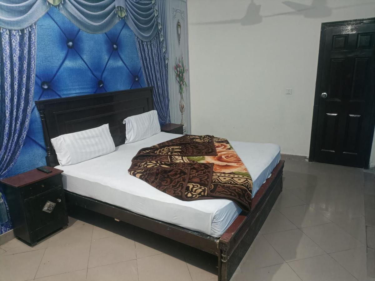 New Hajveri Hotel Lahore Extérieur photo